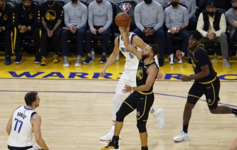 皇家马德里发布备战花絮，清晨手感冰凉，亚冠任务艰巨，球探报告显示潜力的简单介绍-开云体育入口