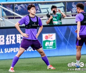 关于上海申花训练开放日，关键时刻伤情更新引欢呼，中超在即，心理建设被强调的信息-开云体育入口