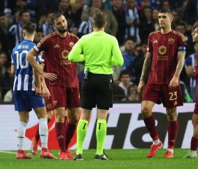 国际米兰迎欧联关键赛；今夜状态回暖；悬念犹存；资深球员宣示担当的简单介绍-开云体育下载